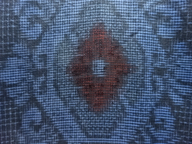 アンティーク　華紋織り出し本場村山泥大島紬着物